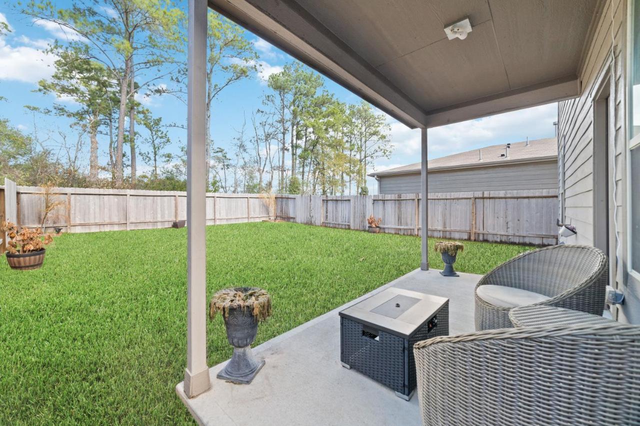 N-E-G House - Near David Wayne Hooks Airport Villa Houston Bagian luar foto